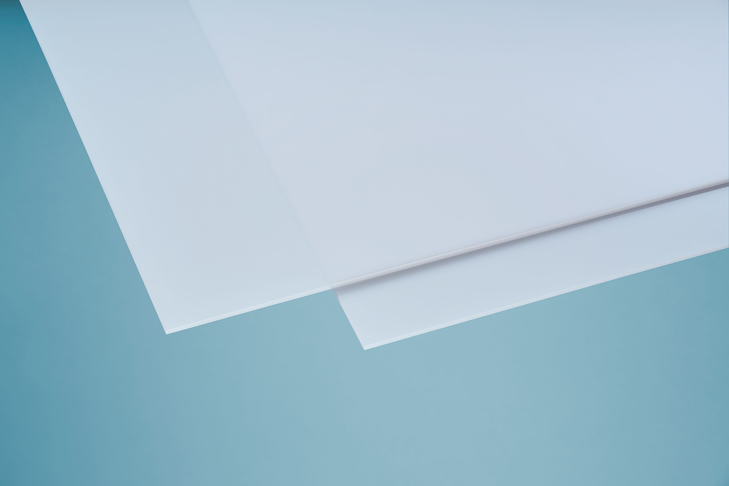 Kunststoffplatte (Hart-PVC), heißgeprägt, selbstklebend - alfer